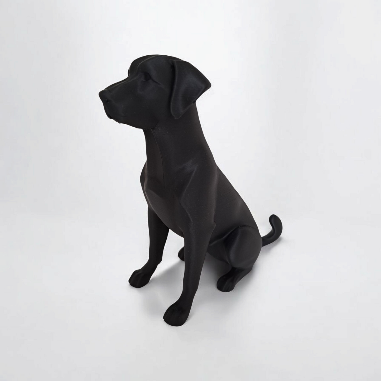 Minimalistischer Labrador – Skulptur
