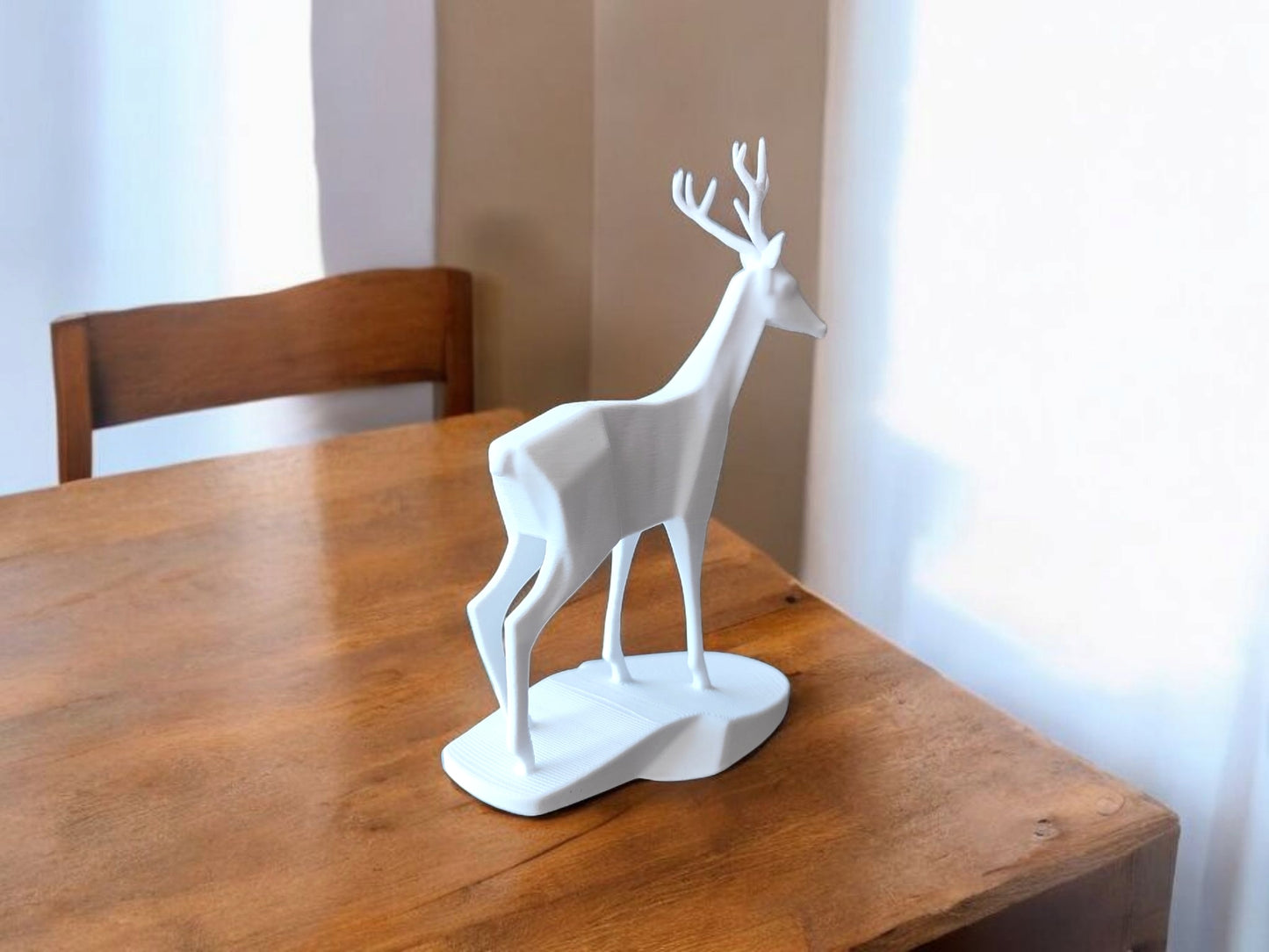 Minimalistische Hirsch „Stag“ – Skulptur