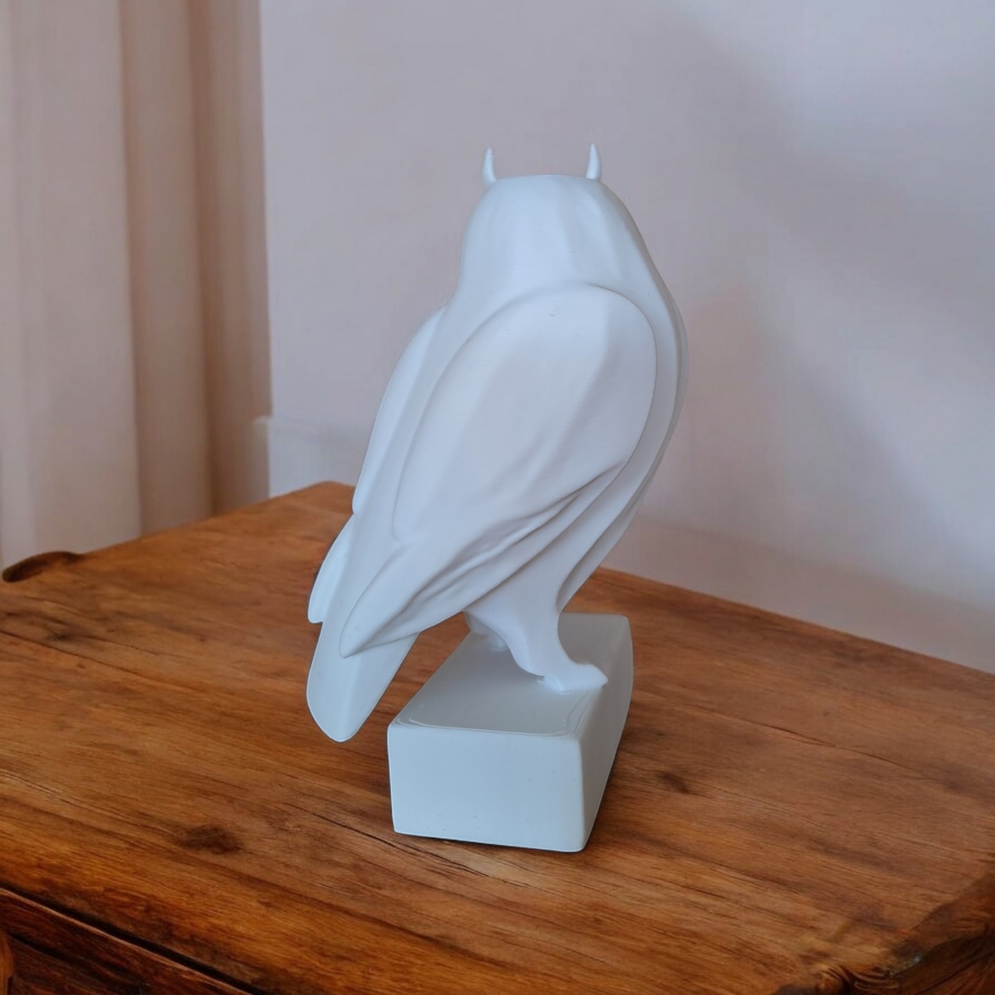 Minimalistische Eulen Figur „The Owl“ – Skulptur