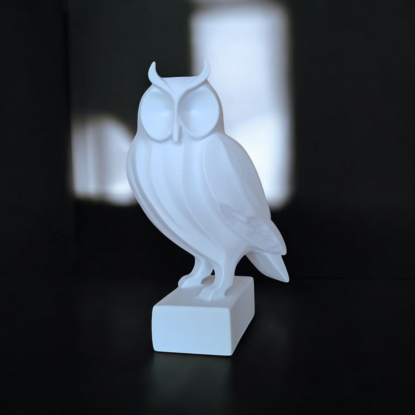 Minimalistische Eulen Figur „The Owl“ – Skulptur