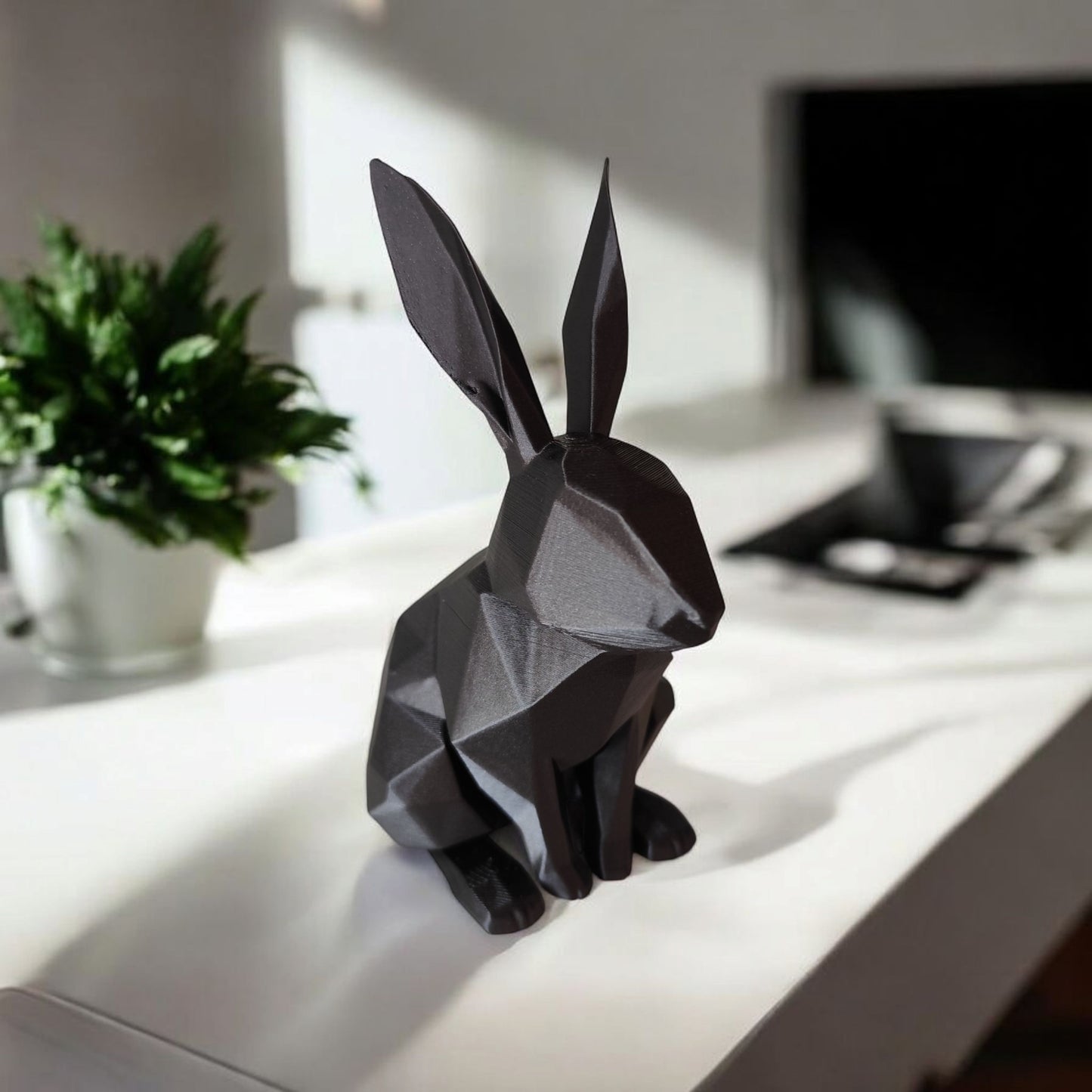 Hasen Figur „Low Poly Bunny“ – Skulptur