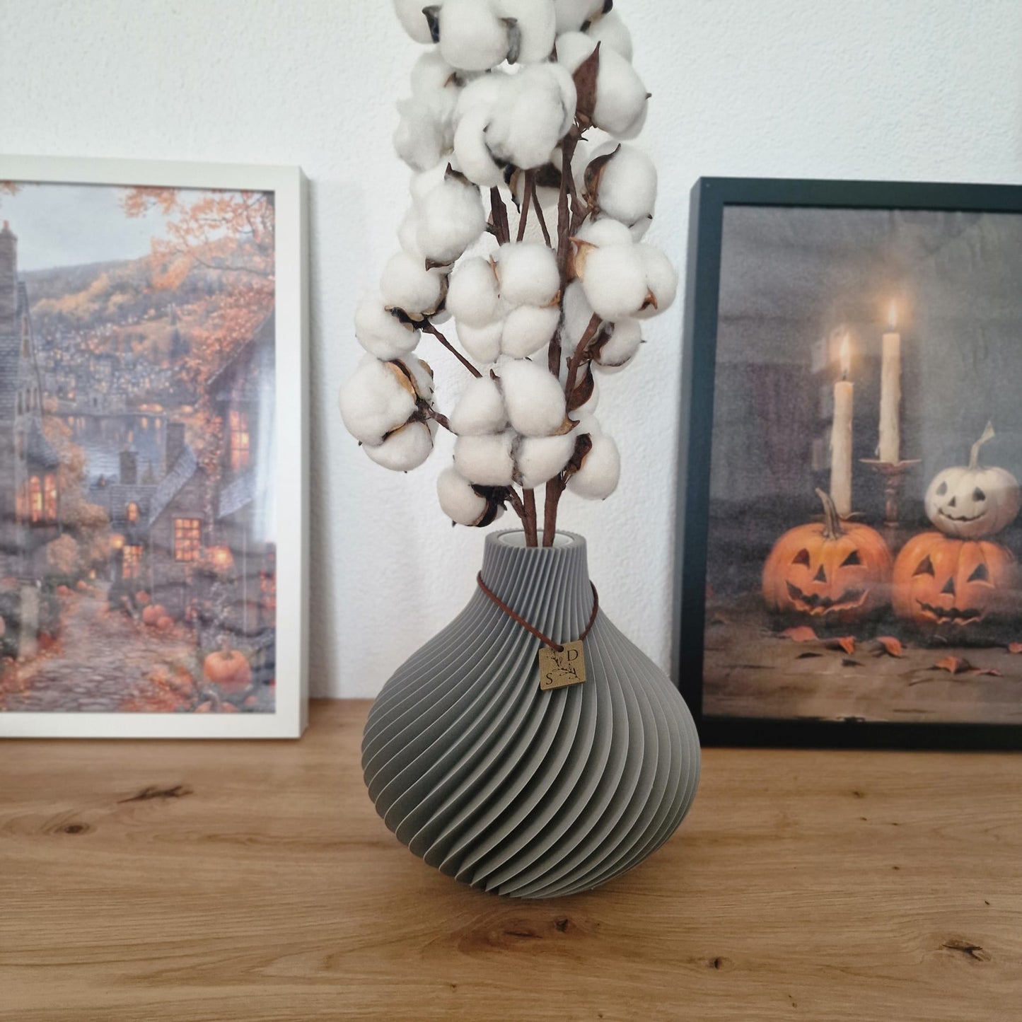 The Lisa Vase – Eleganz in geschwungenem Design