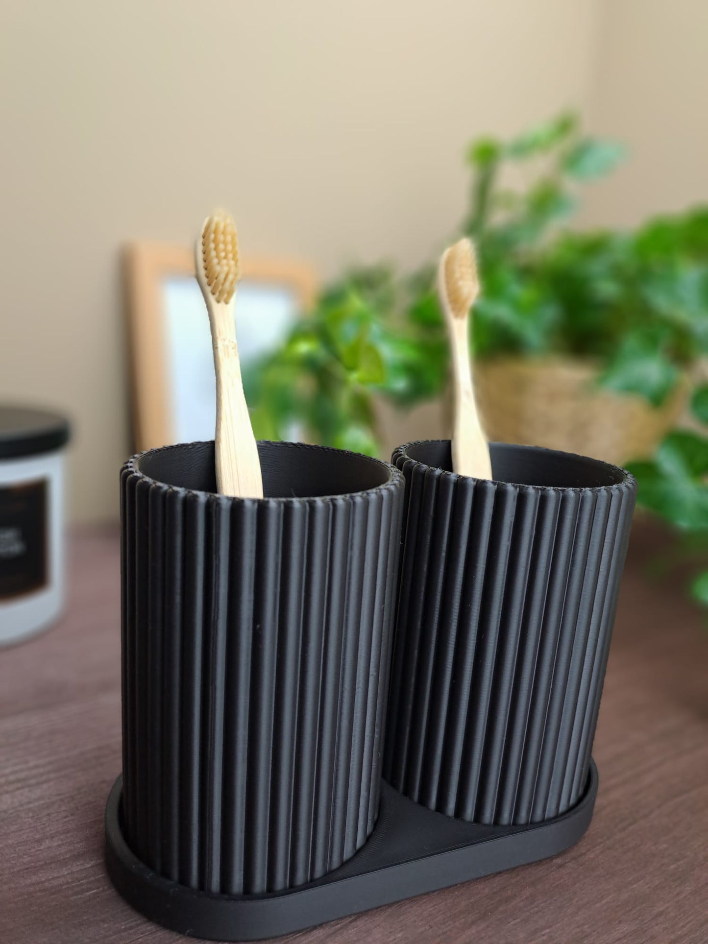 Gerippter Doppel Zahnbürstenhalter Set – Ordnung trifft Design