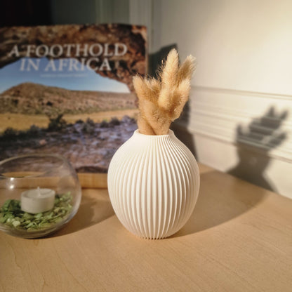 Vase „Liora“ – Eleganz in minimalistischer Form